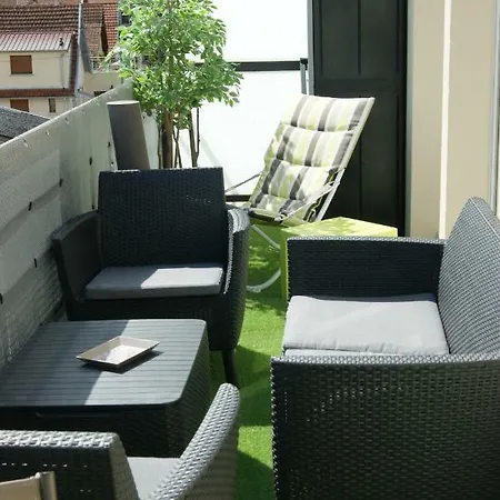 Victoria-t2-41m2-balcon, Wifi, Linge, Produits, Ménage Inclus