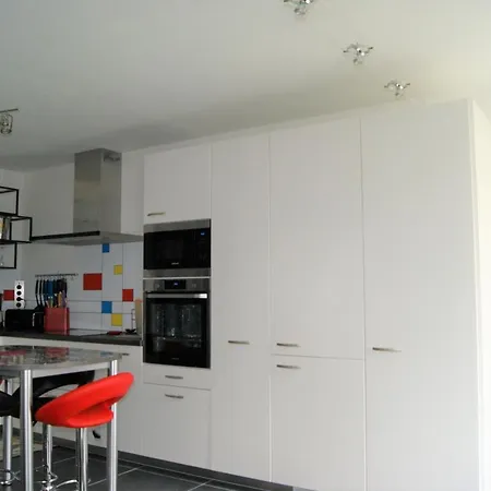 Victoria-t2-41m2-balcon, Wifi, Linge, Produits, Menage Inclus アパート ランス