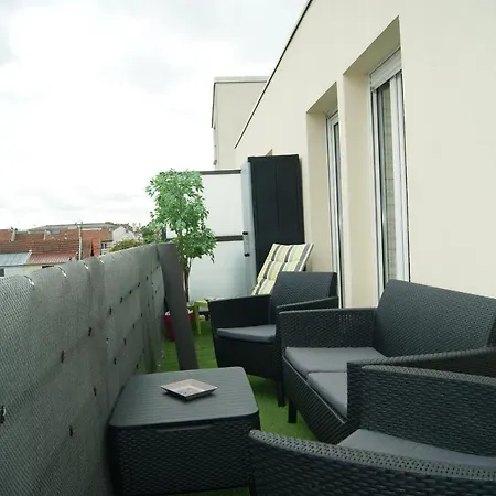 Victoria-t2-41m2-balcon, Wifi, Linge, Produits, Menage Inclus